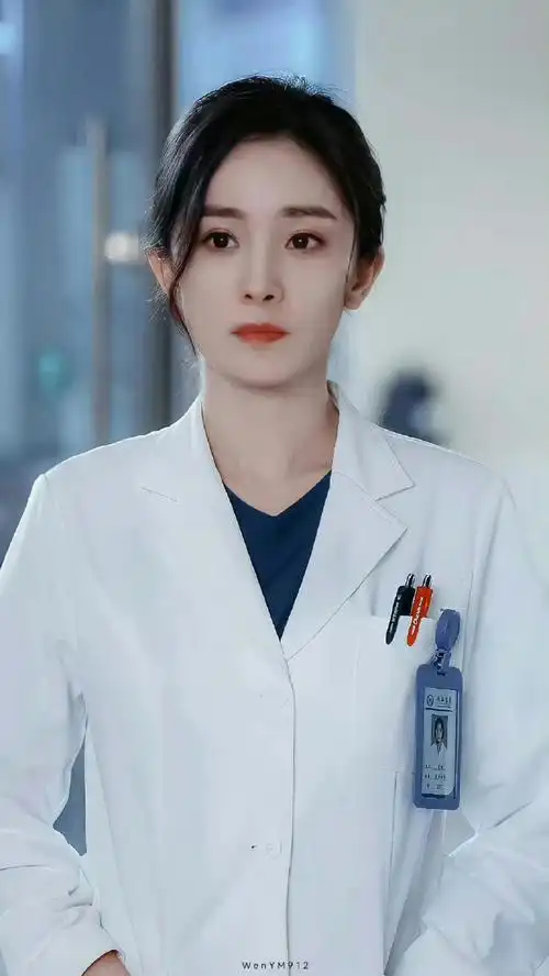 谢谢你医生开播一周年##杨幂