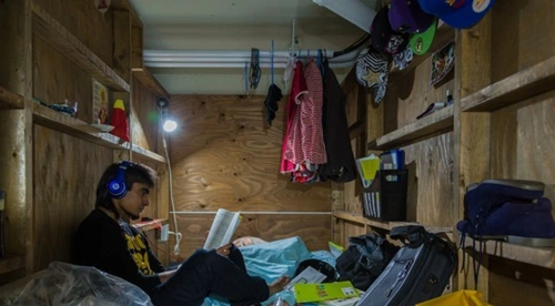 日本的"棺材房",你见过就知道你住的有多好了