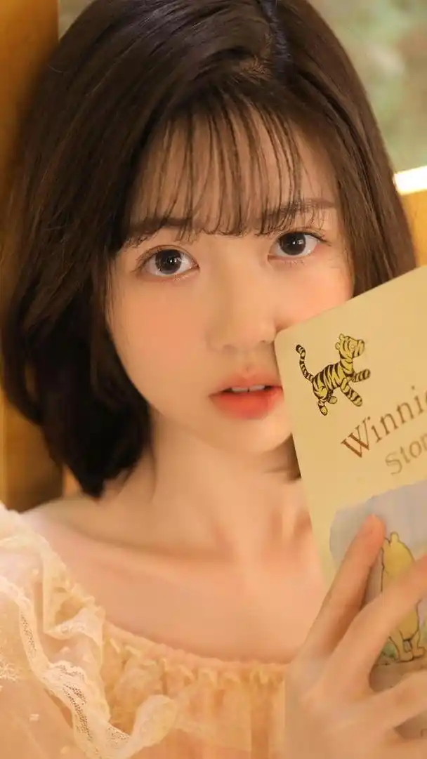 萌翻!日系风美女丨无水印高清竖屏壁纸