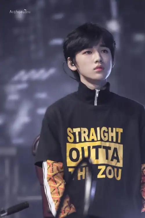 台风蜕变之战公演舞台《说散就散》‖氛围感少年@时代少年团-宋亚轩