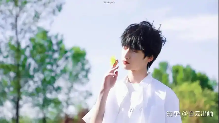 严浩翔的出圈神图都有哪些? - 知乎