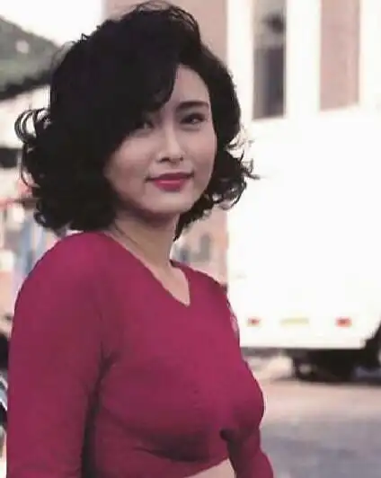 80亿艳星老公破产7段感情才嫁入的豪门破灭谨防套路贷