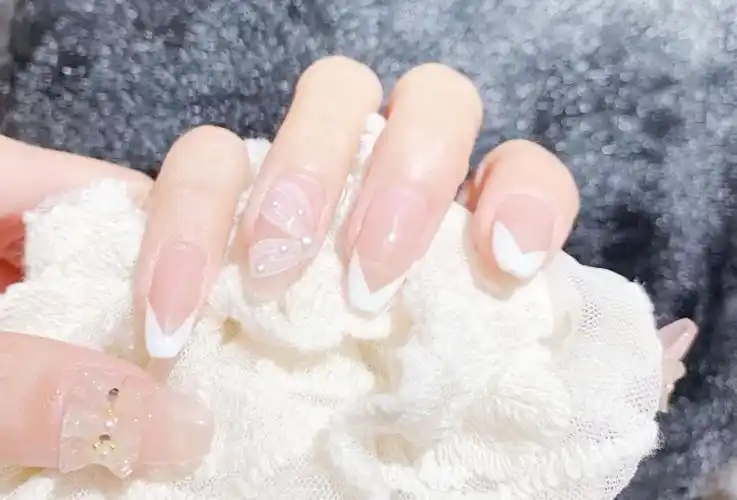 2021新款仙女系白色裙摆法式美甲