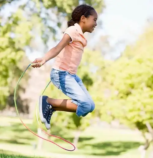 课程相关儿童跳绳好处多多