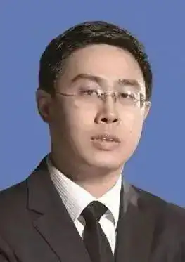 华汉仲裁员名家简介华汉,先后获得黑龙江大学经济法专业学士学位,上海