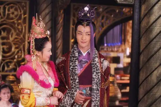 张明明版邪魅申公豹走俏 《封神》被人妻魅惑