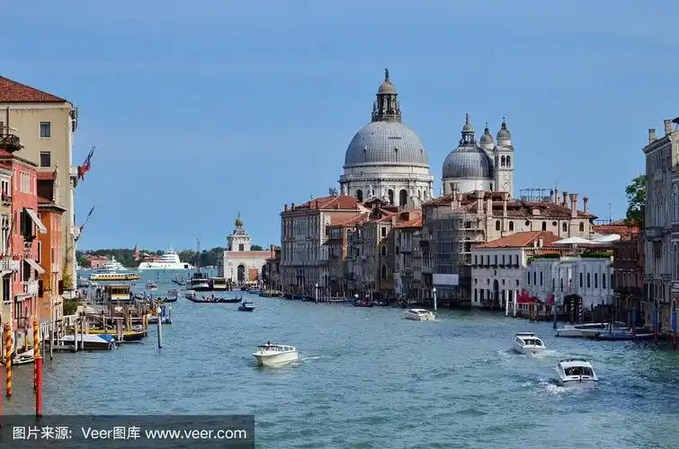 威尼斯 - 大运河和大教堂 santa maria della salute
