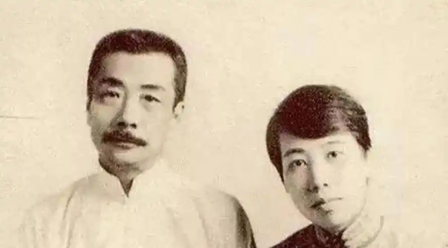 原创鲁迅不为人知的一面只吸廉价香烟一生烟不离手想戒戒不掉