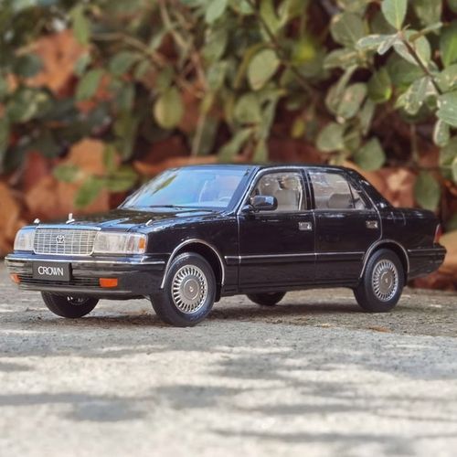 其辉 nzg 1:18 1995年丰田皇冠 第十代皇冠jzs155 合金汽车模型 黑色