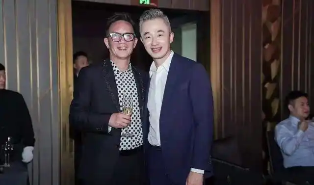 东方卫视多名主持人参加周正毅的生日会!现场大谈"不忘初心"_腾讯新闻