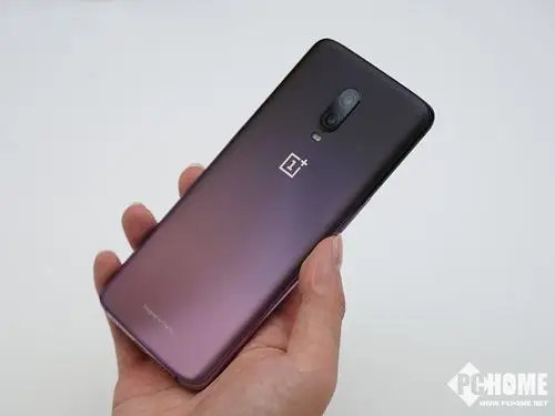 一加6t现场图赏电光紫配色灵动优雅