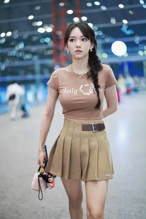 程潇出发录制中餐厅