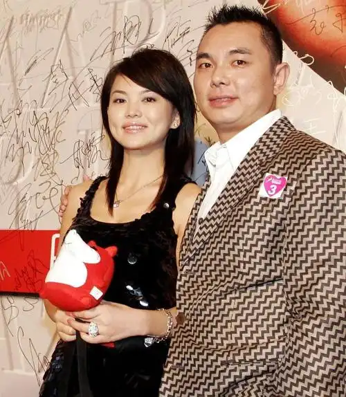 李湘老公是谁?(李湘第一个老公叫什么名字)