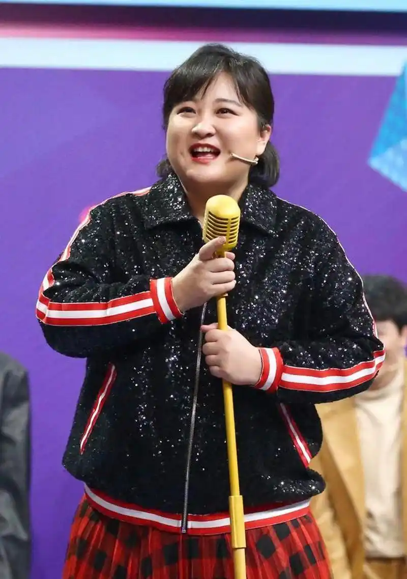 贾玲……一个相声演员,小品演员,电影演员,导演,励志!奇迹!