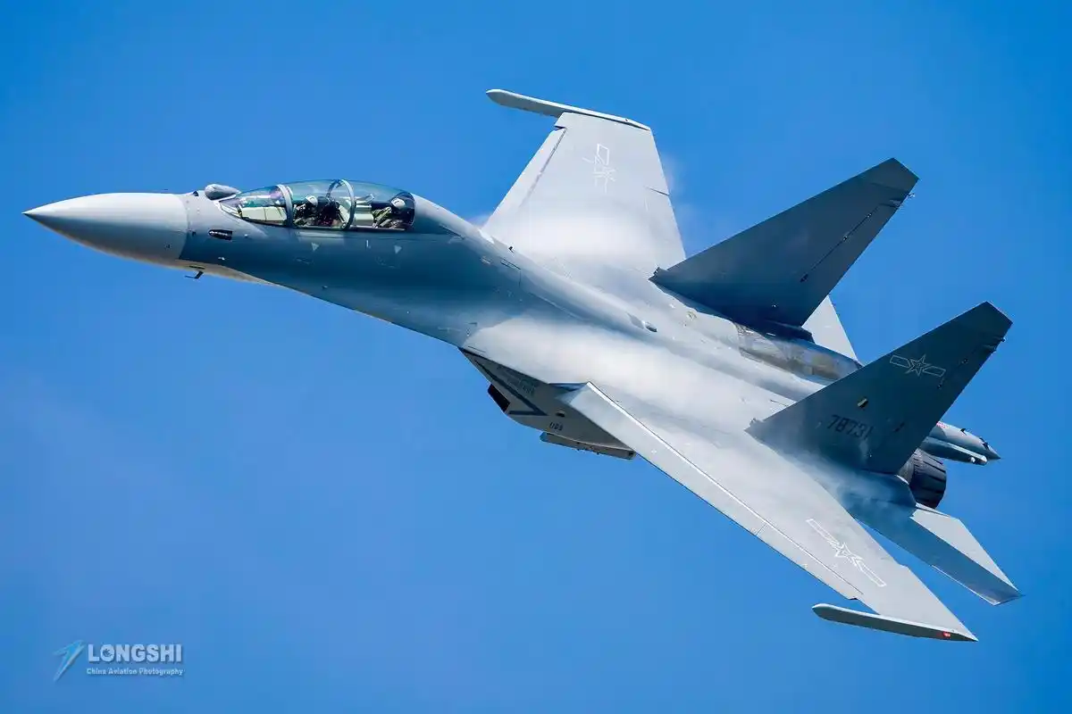 中美博弈,印度冲到第一线,反潜机抵近中国,歼16战斗机不会吃素