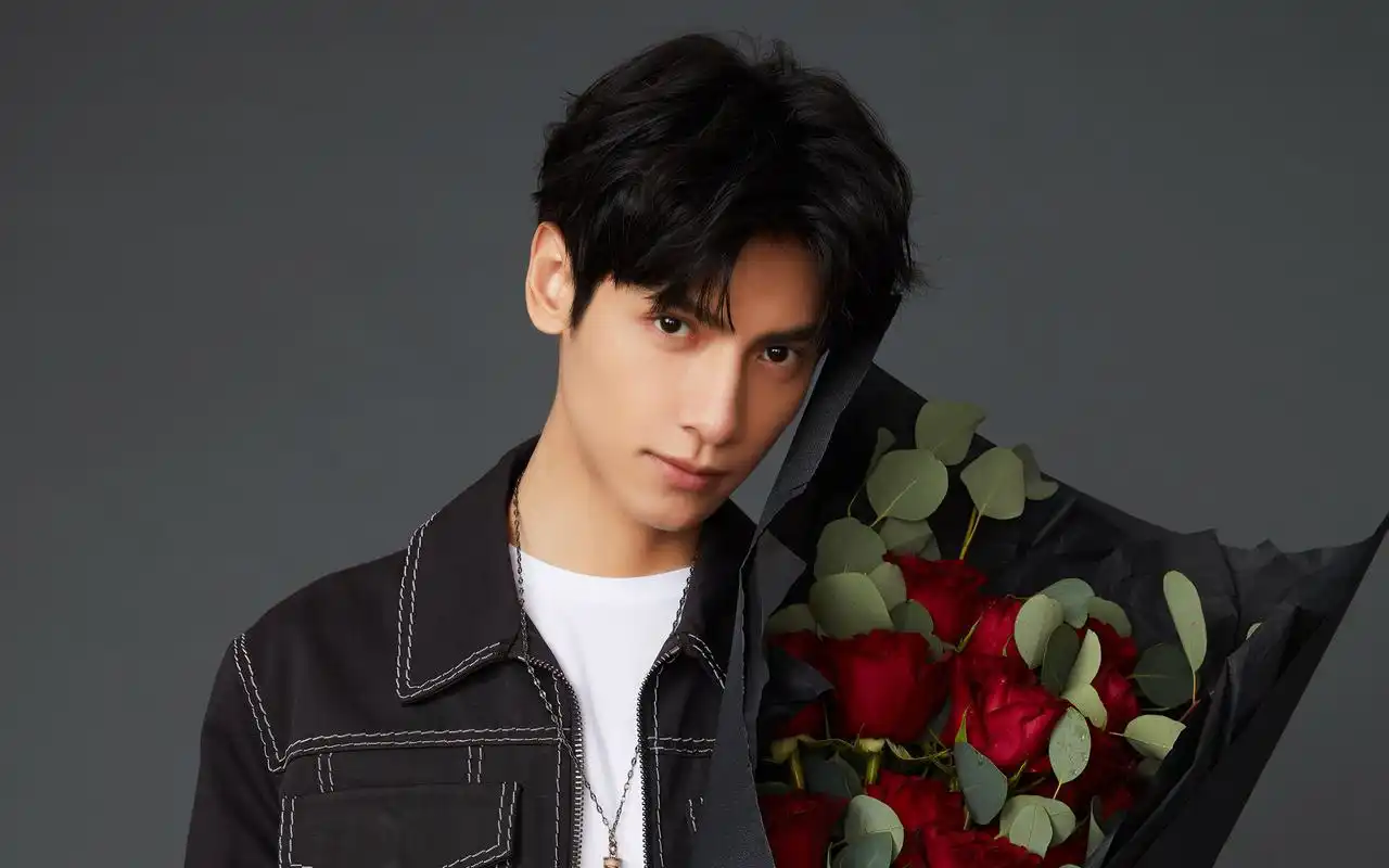 罗云熙情人节写真高清壁纸图片