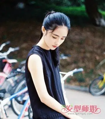 头大女生露额高马尾辫发型