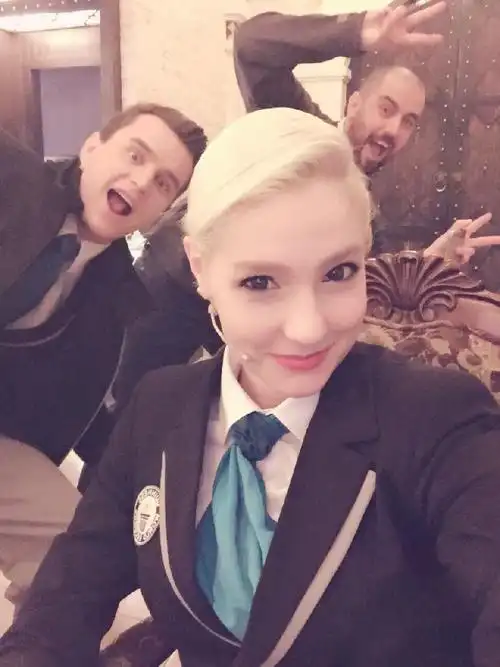 澳大利亚肤色:白生日:9月1日出生地:英国英文名:lisa中文名:李白李白