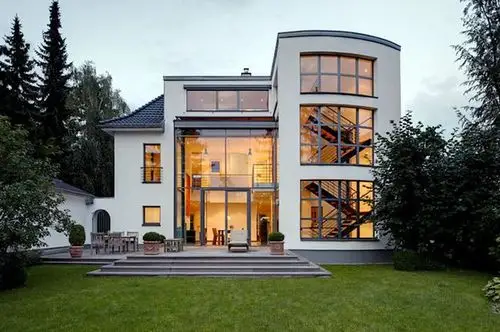 这样的玻璃幕墙别墅你肯定没有见过