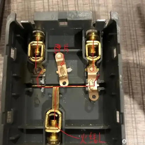 了解家里的开关结构,智能开关面板更换老式开关超详细操作