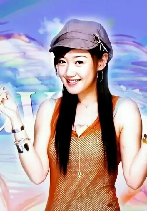 p>薛佳凝,1978年8月13日出生于黑龙江省哈尔滨市,中国内地女演员