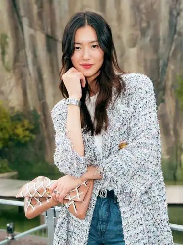 kendall再次蝉联全球年度最会赚钱超模刘雯跌出前十