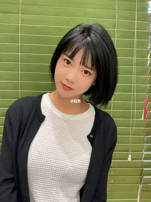 清爽可爱高级洋气##太原染发  #太原烫发  #明星造型师强子  #短发