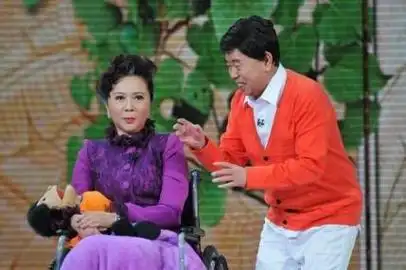 蔡明是春晚的常客,经常在春晚小品上爆出各种名言语录,逗得观众哈哈