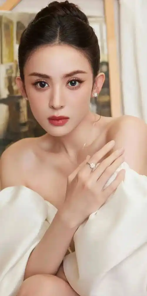 优雅美艳-古力娜扎全图写真合集_朋友_鲜花_产品