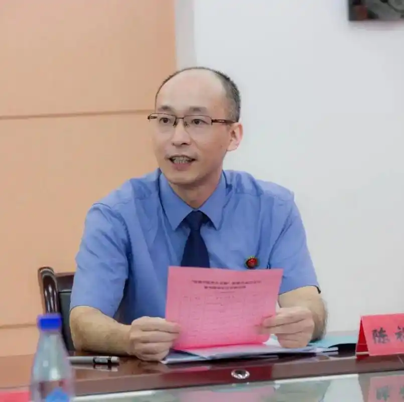 市检察院检察长陈福东■ 与会的职能单位应加强沟通配合,切实响应最高