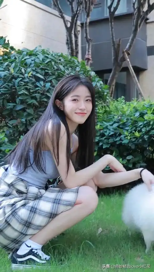 甜美可爱的小姐姐