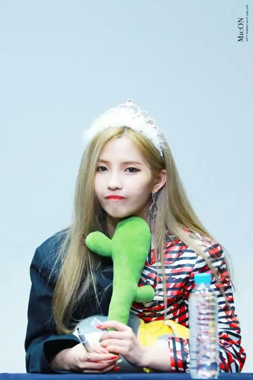 (g)i-dle 全昭妍 - 红色【1998.08.26】