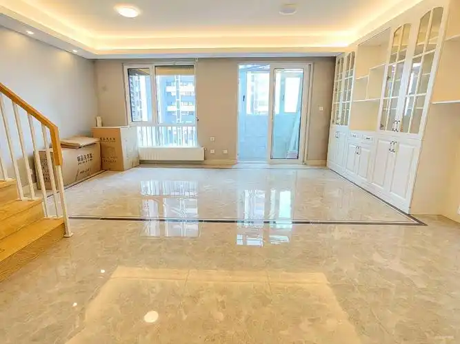 拎包入住 看房随时,云樾广场二手房,272万,3室2厅,2卫,96平米-南京