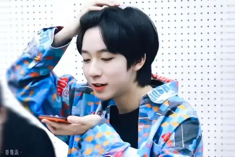 贺峻霖 - 堆糖,美图壁纸兴趣社区