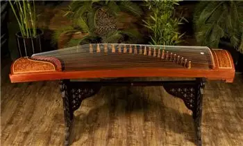 广墨缘书画培训的地点位于风景秀丽的解放公园内塔园,明塔丽水,花草