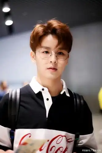 徐浩:中国内地男歌手,演员,主持人