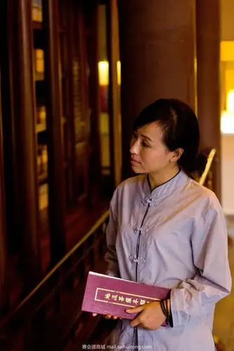 高丽寺中的女居士