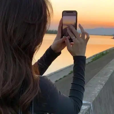 女头像真人图片背影