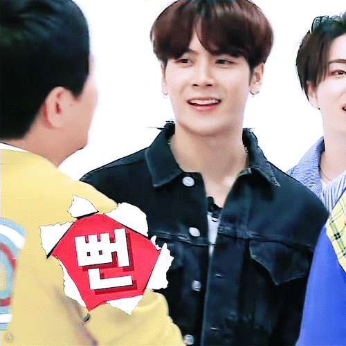 王嘉尔gif韩国综艺gif吐舌头gif可爱gif