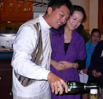 【图】叙说吴玉芳江嘉良相遇细节 昔日冠军如何习惯平常生活