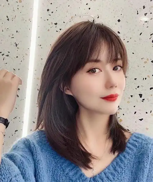 适合圆脸方脸长脸减龄发型