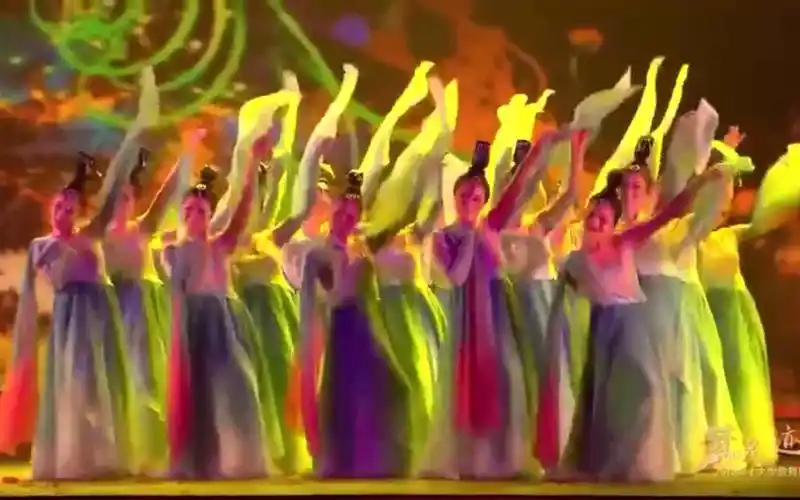恒大歌舞团演出视频,难得一见