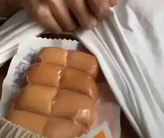 香肠.#增肌 #自然健身 #腹肌 #撩起衣服就是腹肌 - 抖音