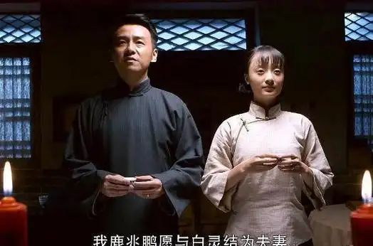 张嘉译的四位"女儿":前三位都火成一线,就她怎么捧都不火