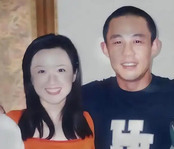 国家一级演员侯勇:我这辈子最正确的决定,就是娶了一个90后妻子_沈蓉