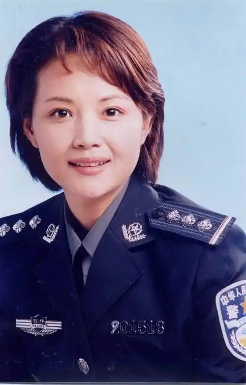 p>茹萍,1966年9月19日生于浙江杭州,国家一级演员.