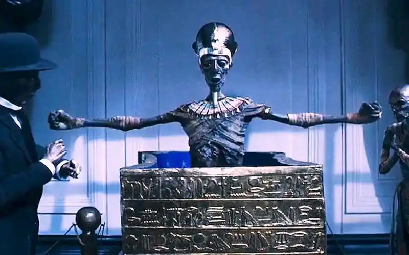 木乃伊复活身怀超能力,堪比外星人!