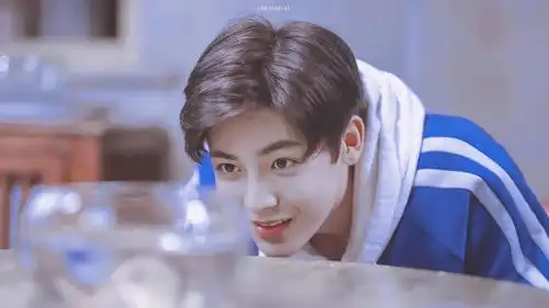 侯明昊人不彪悍枉少年