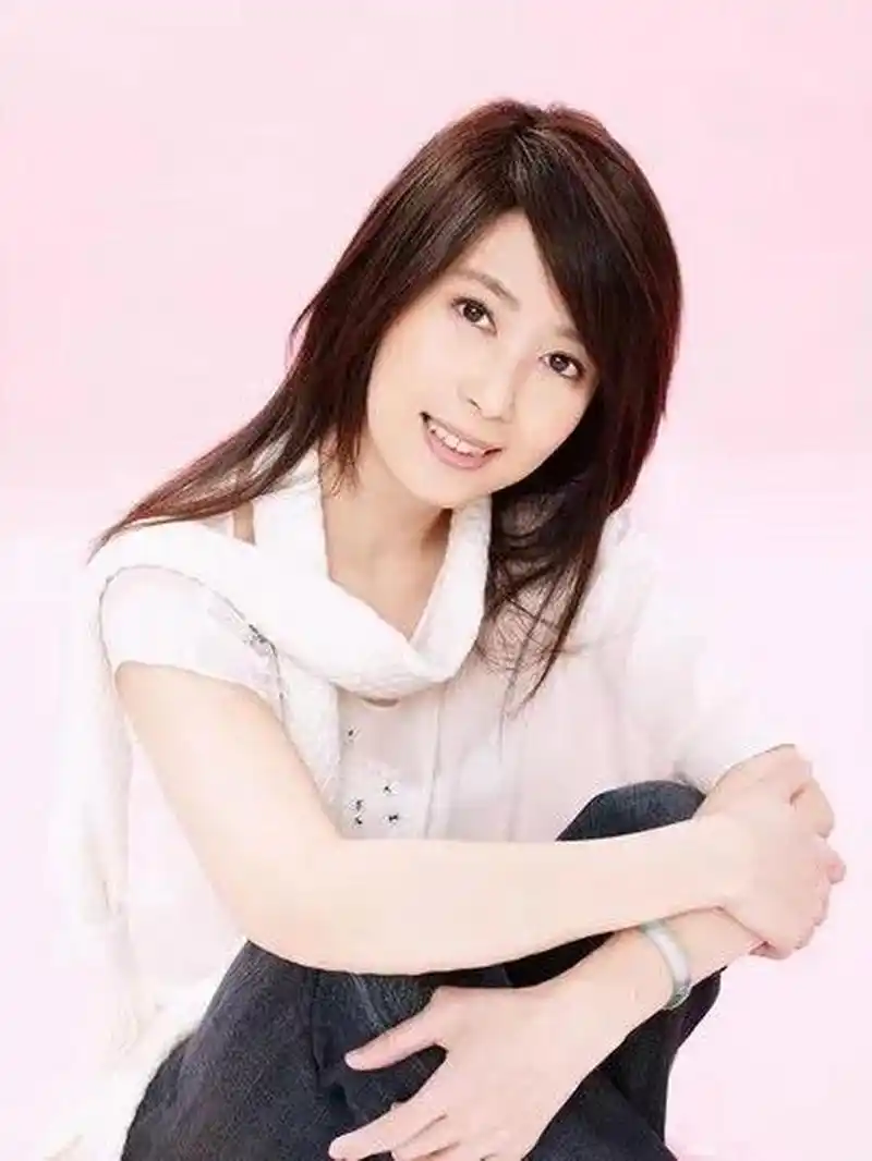 大美女孟庭苇孟庭苇中国台湾女歌手,主持人,人美歌甜,《风中有朵雨做