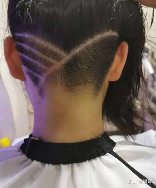 女生剃半头是什么体验?